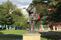 An image of a statue of Dickie Bird, located near Barnsley College. 