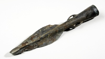 Bronze age spearhead, 1400 - 1000 BC